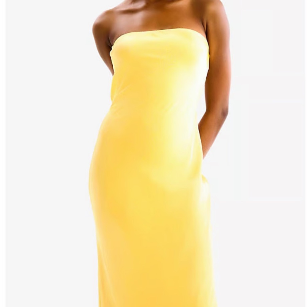 Yellow Maxi strapless dress, size L, but it’s stretch so can fit a Medium too
